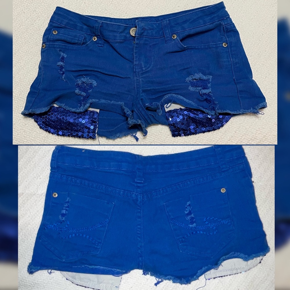Junior’s Sequin Short Shorts